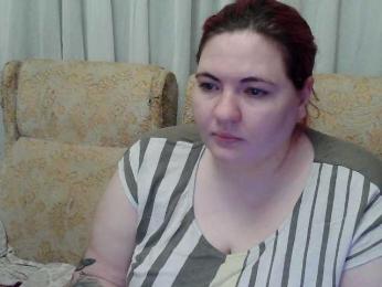 HollyXEva webcam model stream image