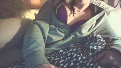 Clarozzz222 webcam cam4 model stream image