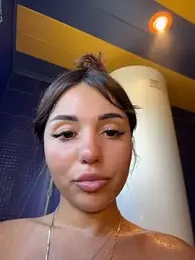 SilkyMira webcam model stream image