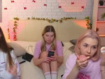 _ramune_ webcam model stream image