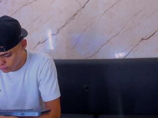 Mathias &amp; Kenny webcam flirt4free model stream image