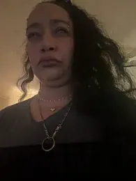 PichyPrettyPussy webcam model stream image