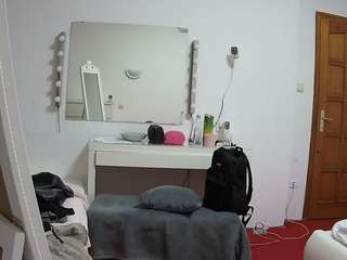 voyeurcam-julmodels-living-6 webcam model stream image