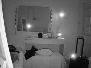 voyeurcam-julmodels-living-6 webcam model stream image