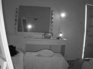 voyeurcam-julmodels-living-6 webcam model stream image