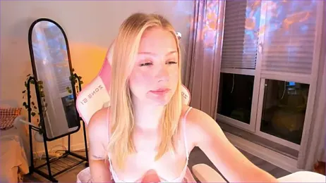 Eva_Davi webcam stripchat model stream image