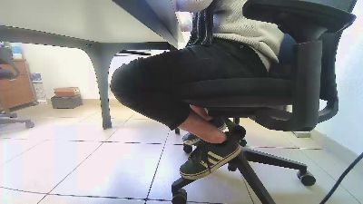 GM51_1988 webcam model stream image