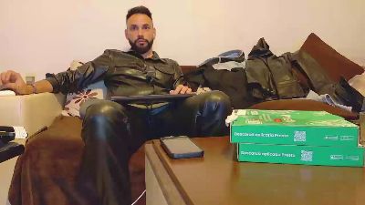 master_roberto webcam model stream image