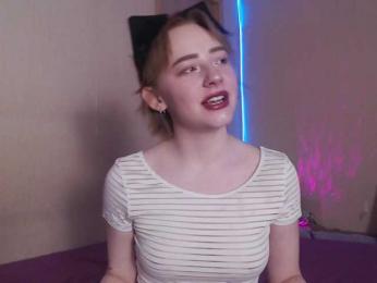 FlexxyLexy webcam model stream image