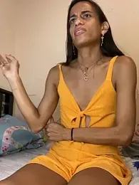 AlexaWarner webcam model stream image