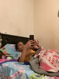 AlexaWarner webcam model stream image