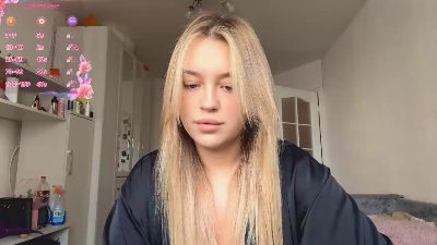 DaisyWingo webcam model stream image