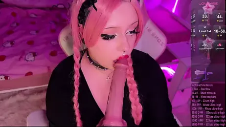 dollskill_ webcam model stream image