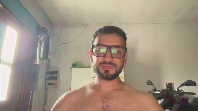 chrisvo2 webcam model stream image