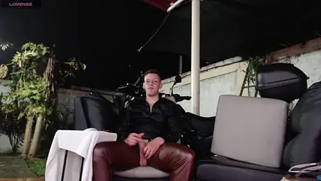 Neil_and_isaac webcam stripchat model stream image