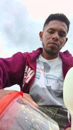 adambrosk_24 webcam model stream image