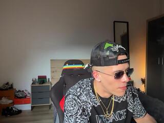Duncan Collins webcam model stream image