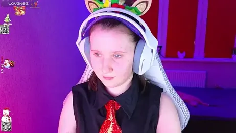 mon_lola webcam model stream image