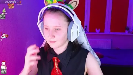 mon_lola webcam model stream image