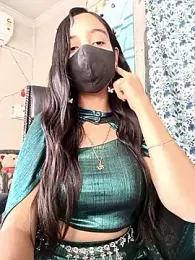 Parinaaz18 webcam stripchat model stream image