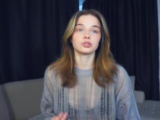 Brittany Stumpf webcam model stream image