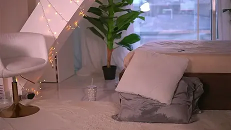 KaylaBray webcam model stream image