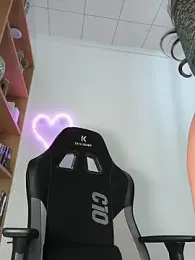 Naughty-Jessie webcam model stream image