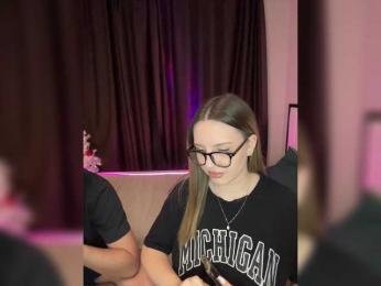 Cris_Mi webcam bongacams model stream image