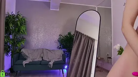 SidneyPuff webcam model stream image