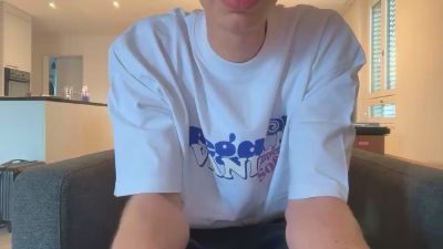 Nakedlio webcam model stream image