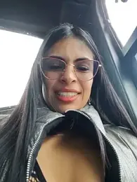 Astrid-- webcam stripchat model stream image