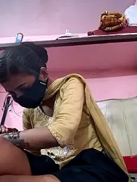 Desipari_777 webcam stripchat model stream image