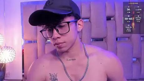 AkazaBoy_ webcam model stream image