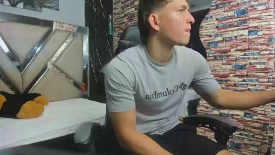 Marcus_Fits webcam model stream image