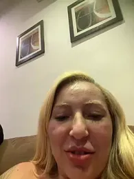Juuhschmitt webcam stripchat model stream image