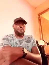 ClinDi webcam model stream image