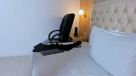 Hxxyro webcam model stream image