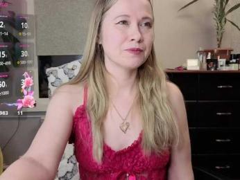 WildCatling webcam model stream image