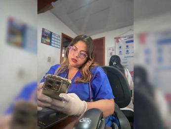 IVON-2609 webcam bongacams model stream image