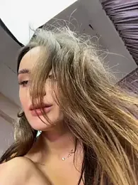 AllaTousNew webcam model stream image