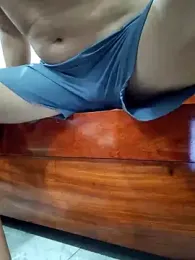 Cafeen19 webcam model stream image