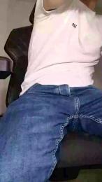 uncutcockitaly webcam cam4 model stream image
