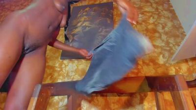 AnilethQueenss webcam model stream image