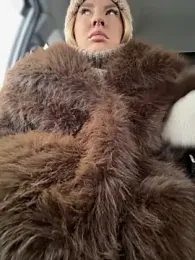 NewLale webcam model stream image