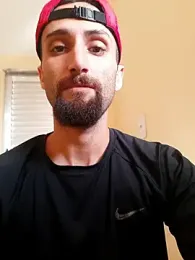 Luccareli10 webcam model stream image