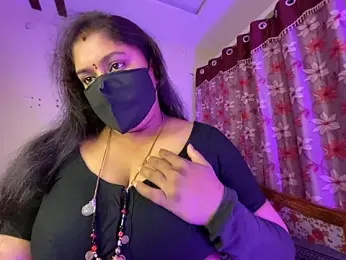 LouleyRanii webcam model stream image