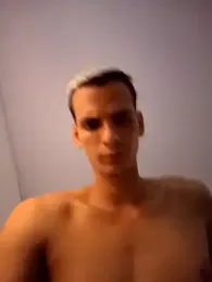 reth22 webcam model stream image