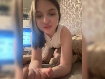 Feezkaaaa webcam model stream image