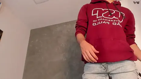 dylan_cross_ webcam model stream image