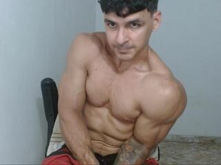 Joy Cambrige webcam model stream image